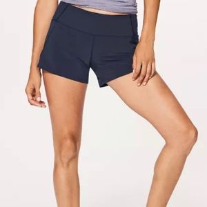 EUC LULULEMON SHORTS - SIZE 4 - NAVY